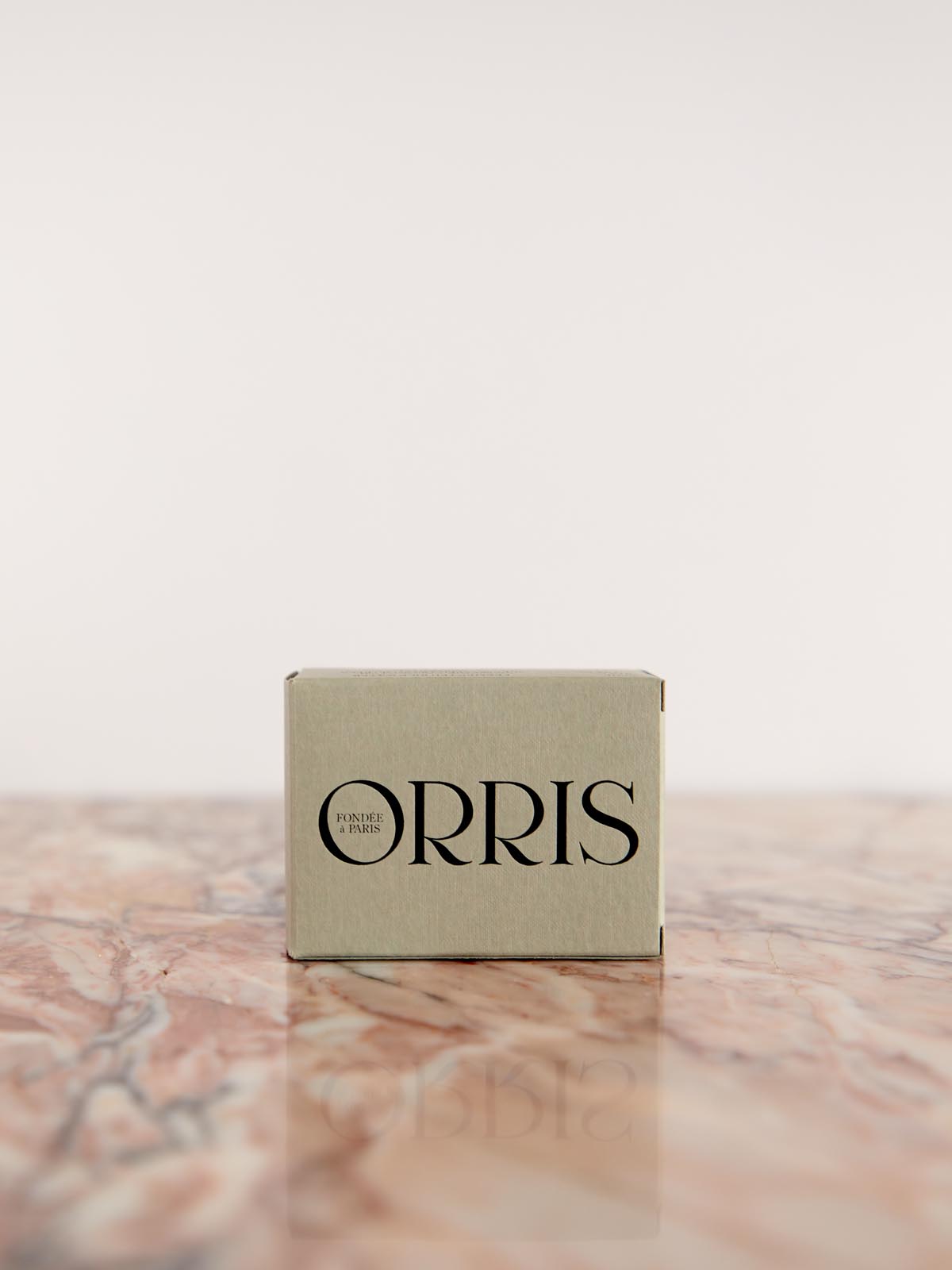 Le Soliste- Cleansing Bar by Orris box on pink marble